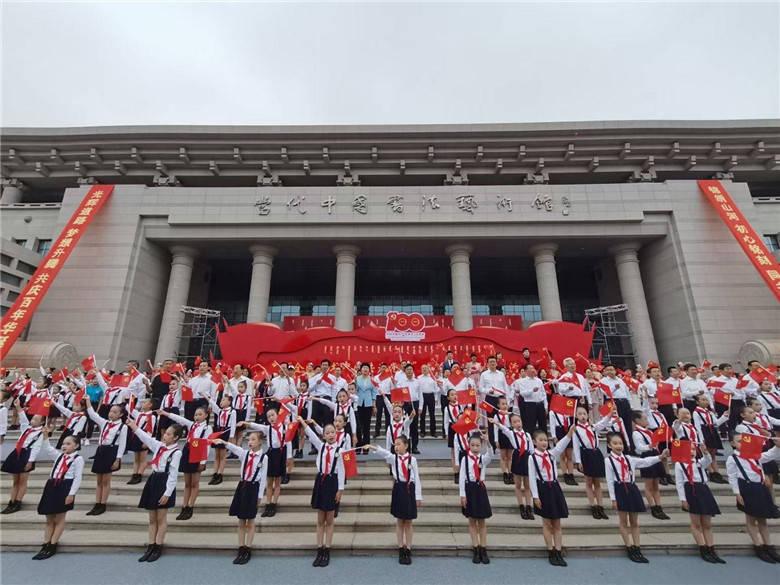 儒林外史严监生形象出自于谁写的什么小说？