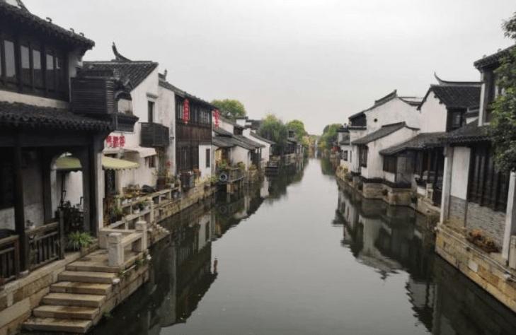 蝙蝠侠：阿甘之城